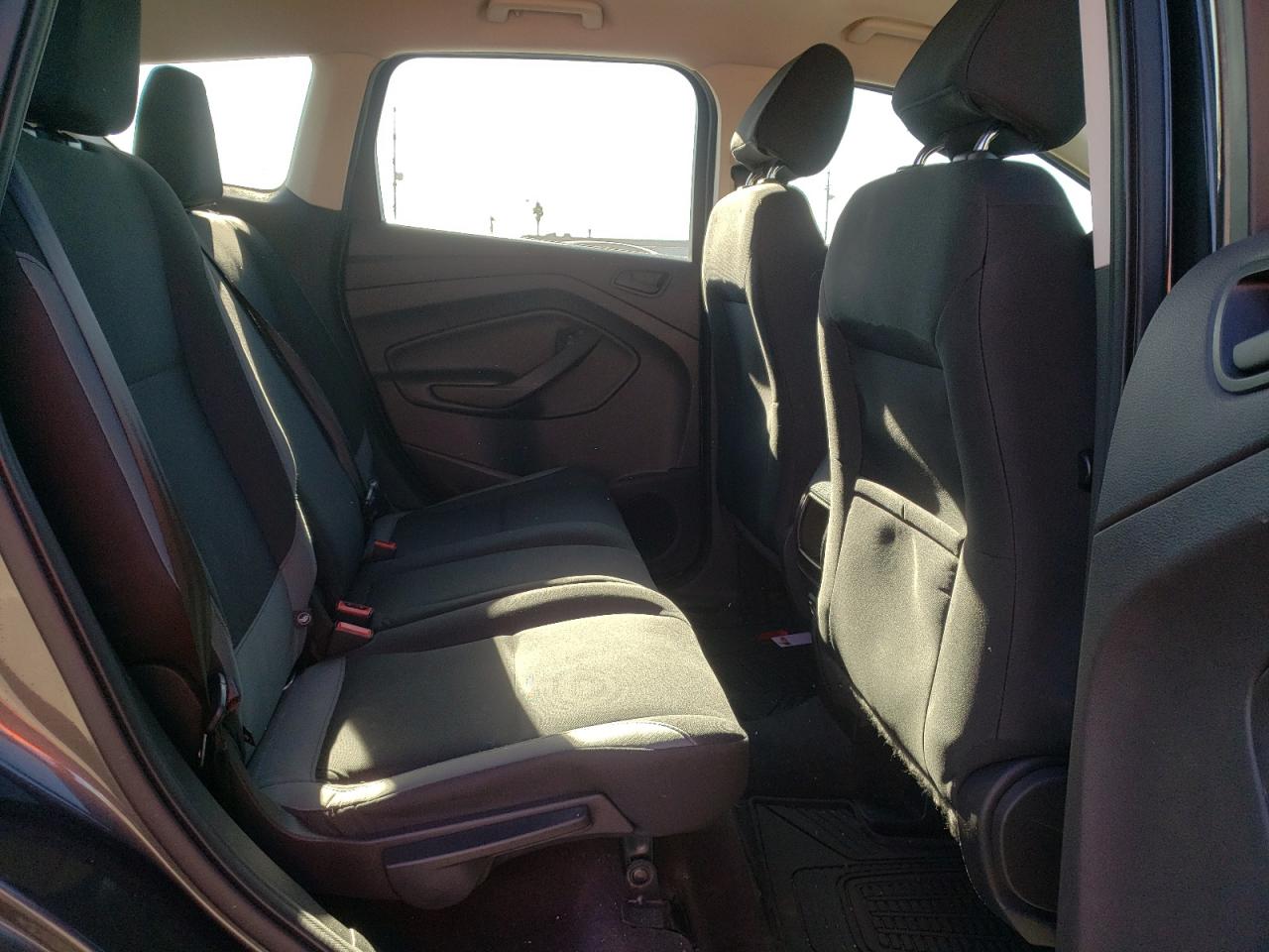 Photo 6 from auction – 2015 FORD ESCAPE S with VIN 1FMCU0F7XFUA04883