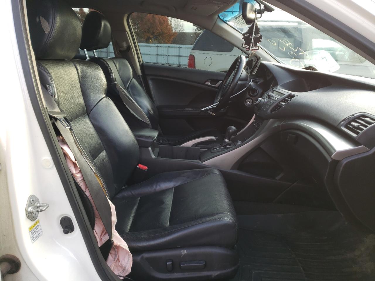 Photo 5 from auction – 2010 ACURA TSX with VIN JH4CU4F67AC000595