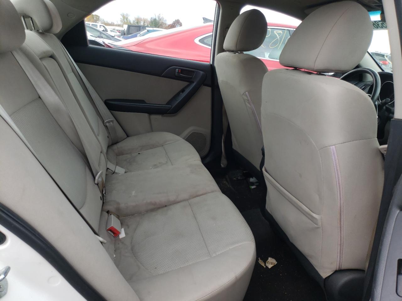 Photo 6 from auction – 2010 KIA FORTE EX with VIN KNAFU4A26A5297752