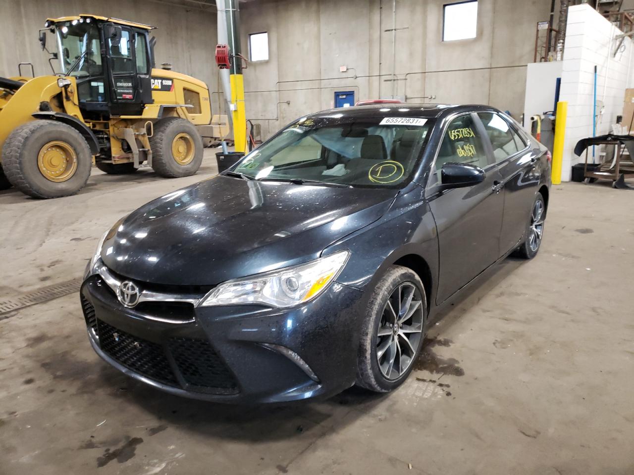 Photo 2 from auction – 2015 TOYOTA CAMRY with VIN 4T1BF1FK4FU004491