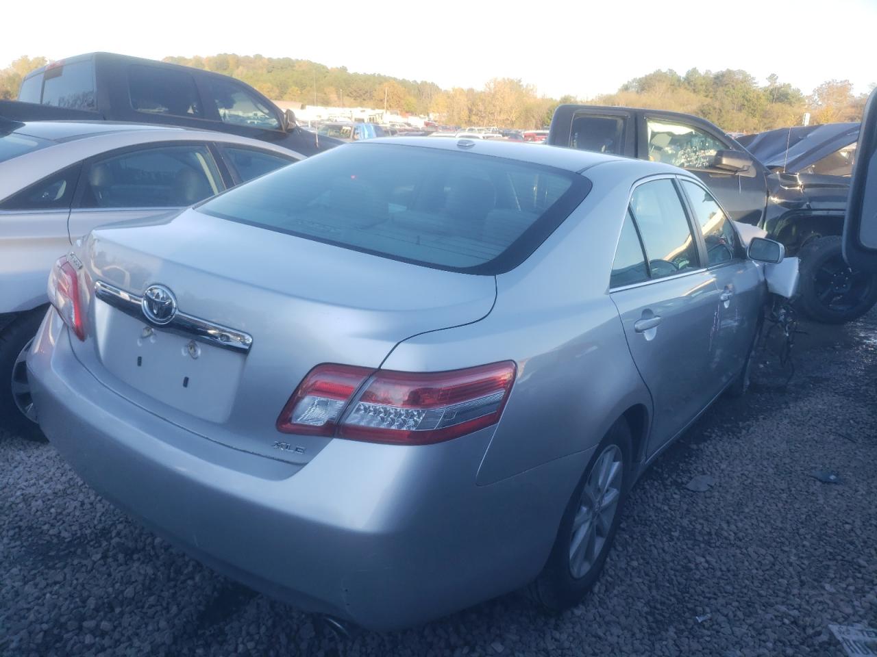 Photo 4 from auction – 2011 TOYOTA CAMRY BASE with VIN 4T4BF3EK8BR168744