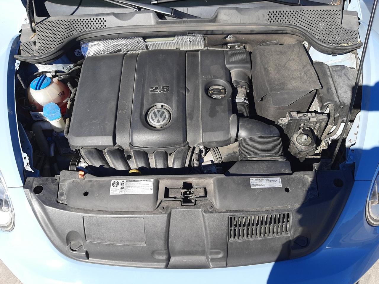Photo 7 from auction – 2013 VOLKSWAGEN BEETLE with VIN 3VW5P7AT4DM829463