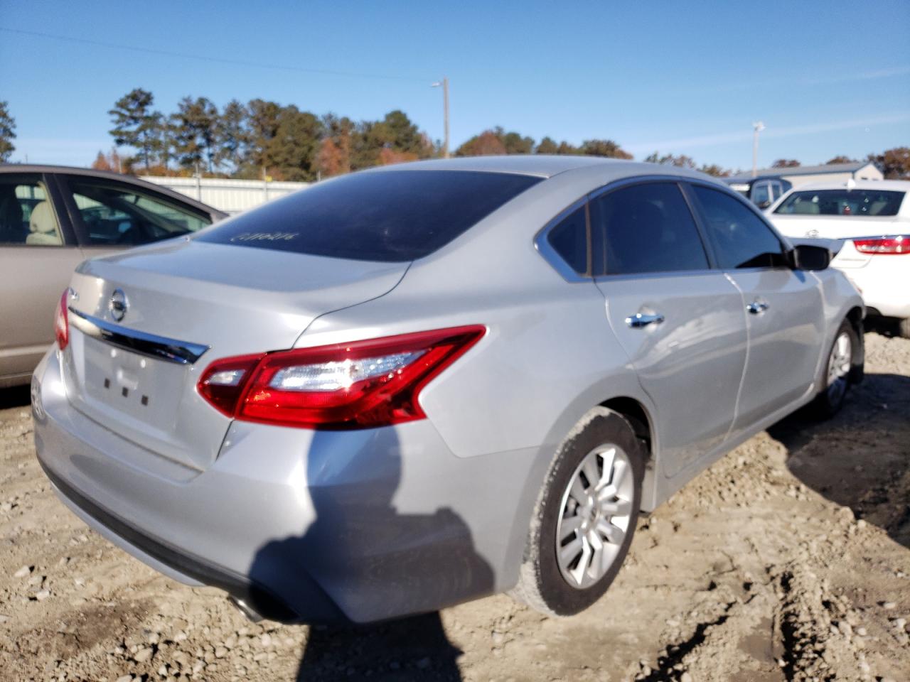 Photo 4 from auction – 2016 NISSAN ALTIMA 2.5 with VIN 1N4AL3AP4GC262904