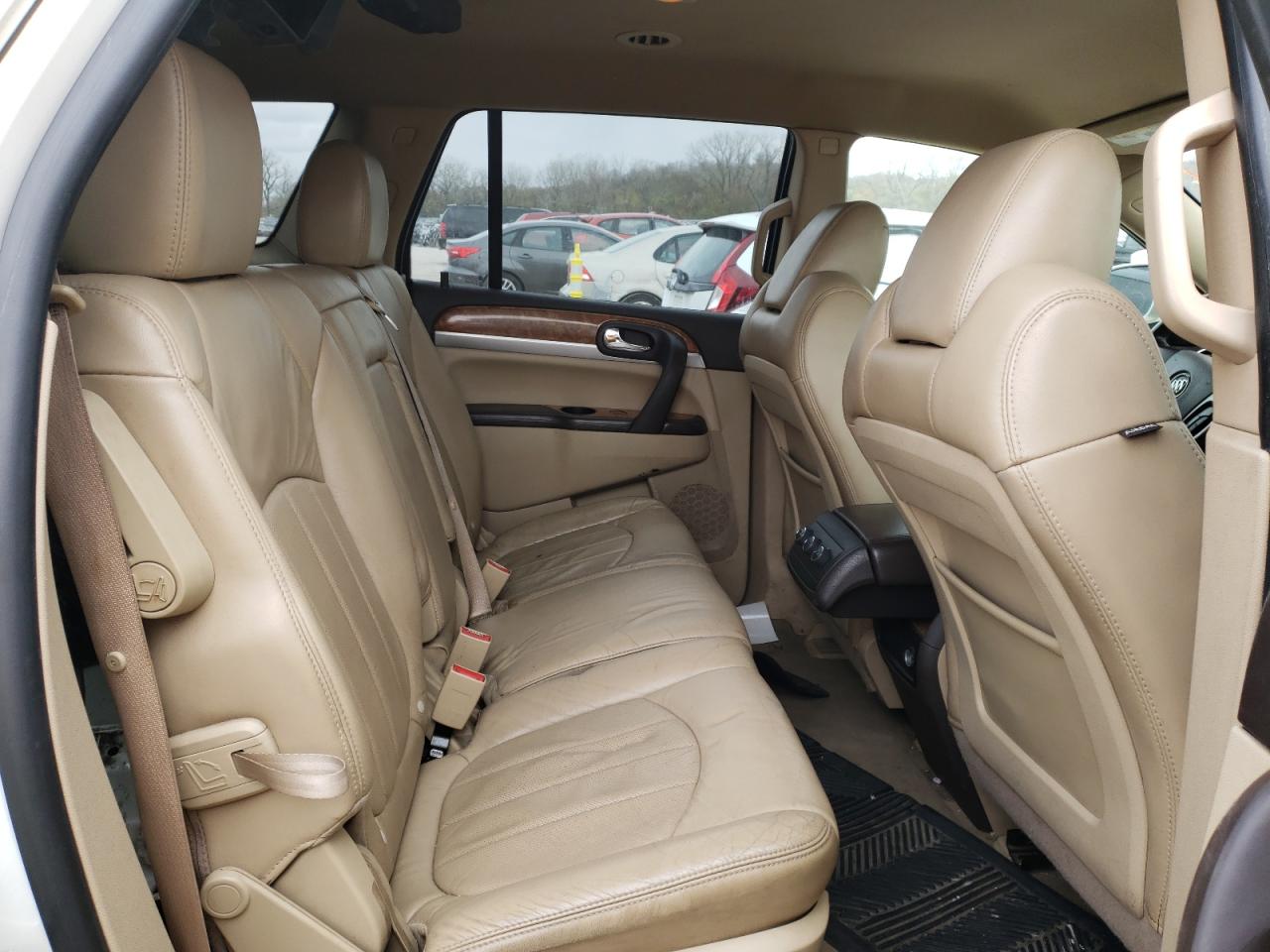 Photo 6 from auction – 2011 BUICK ENCLAVE CX with VIN 5GAKRBEDXBJ257932