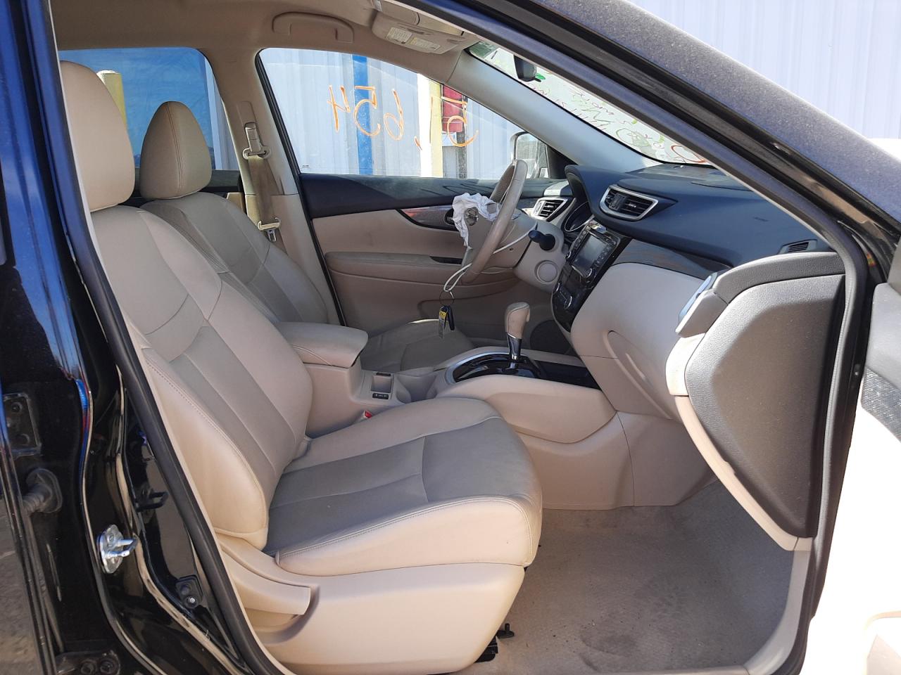 Photo 5 from auction – 2015 NISSAN ROGUE S with VIN 5N1AT2MT9FC772429