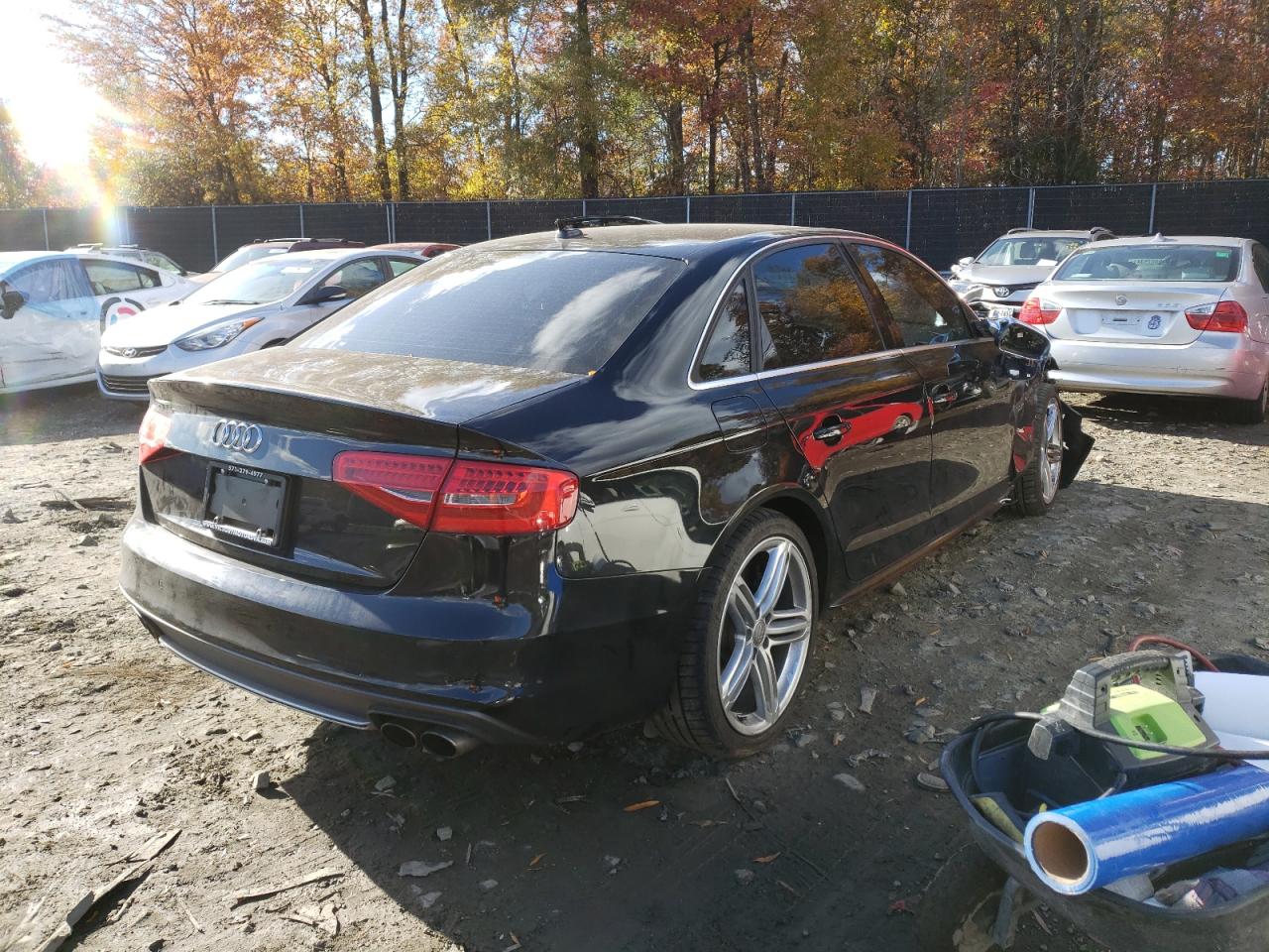 Photo 4 from auction – 2015 AUDI S4 PREMIUM with VIN WAUBGAFLXFA078202