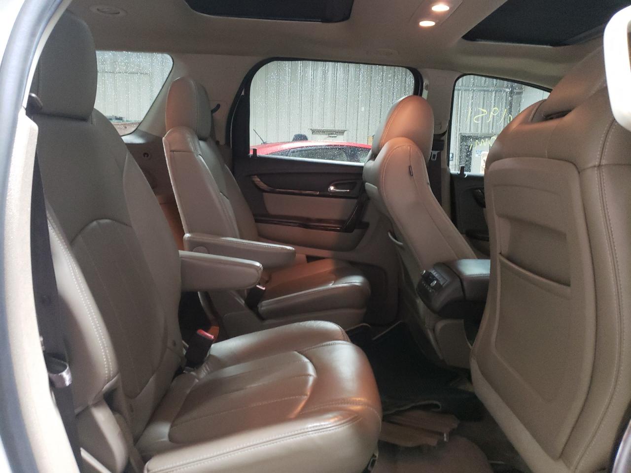 Photo 6 from auction – 2014 GMC ACADIA DEN with VIN 1GKKVTKD6EJ112495