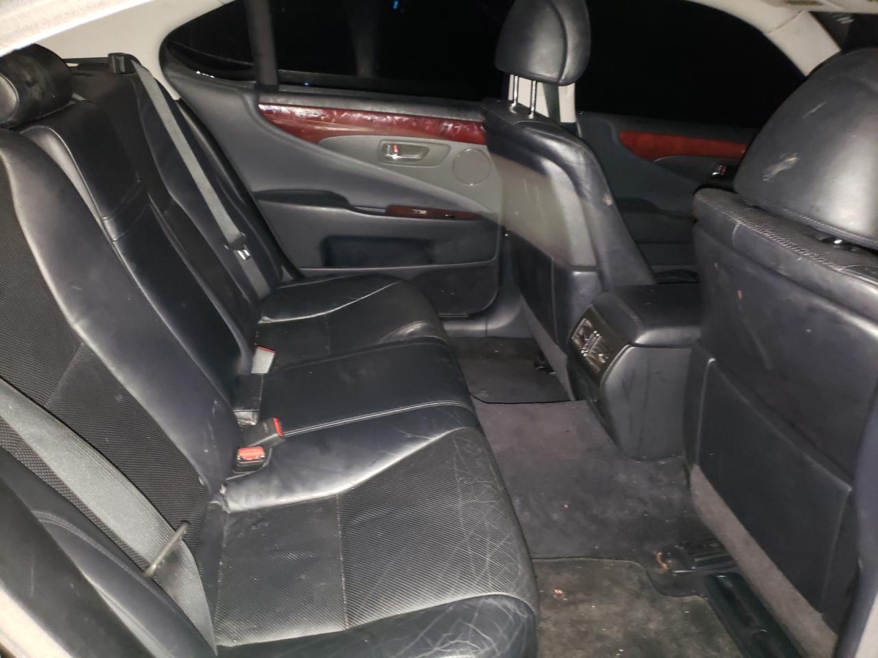 Photo 6 from auction – 2010 LEXUS LS 460 with VIN JTHBL5EF6A5092079