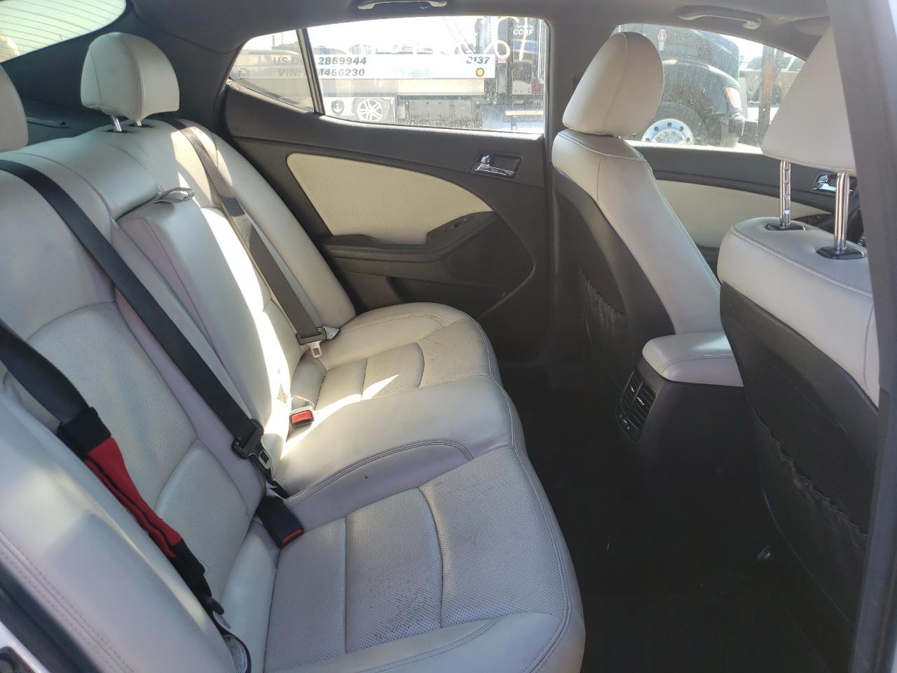 Photo 6 from auction – 2013 KIA OPTIMA SX with VIN 5XXGR4A62DG176907