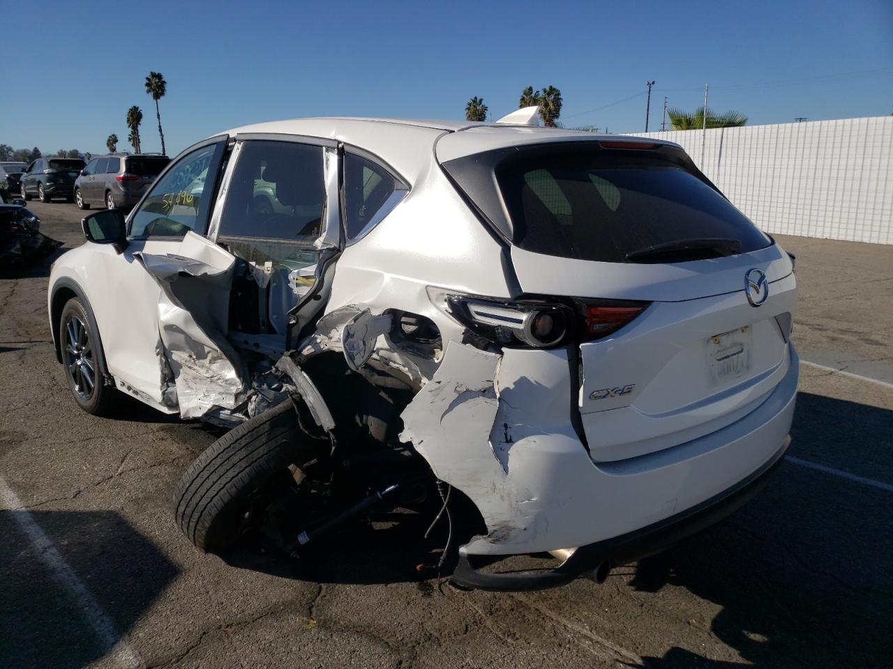 Photo 3 from auction – 2017 MAZDA CX-5 GRAND with VIN JM3KFADLXH0218077