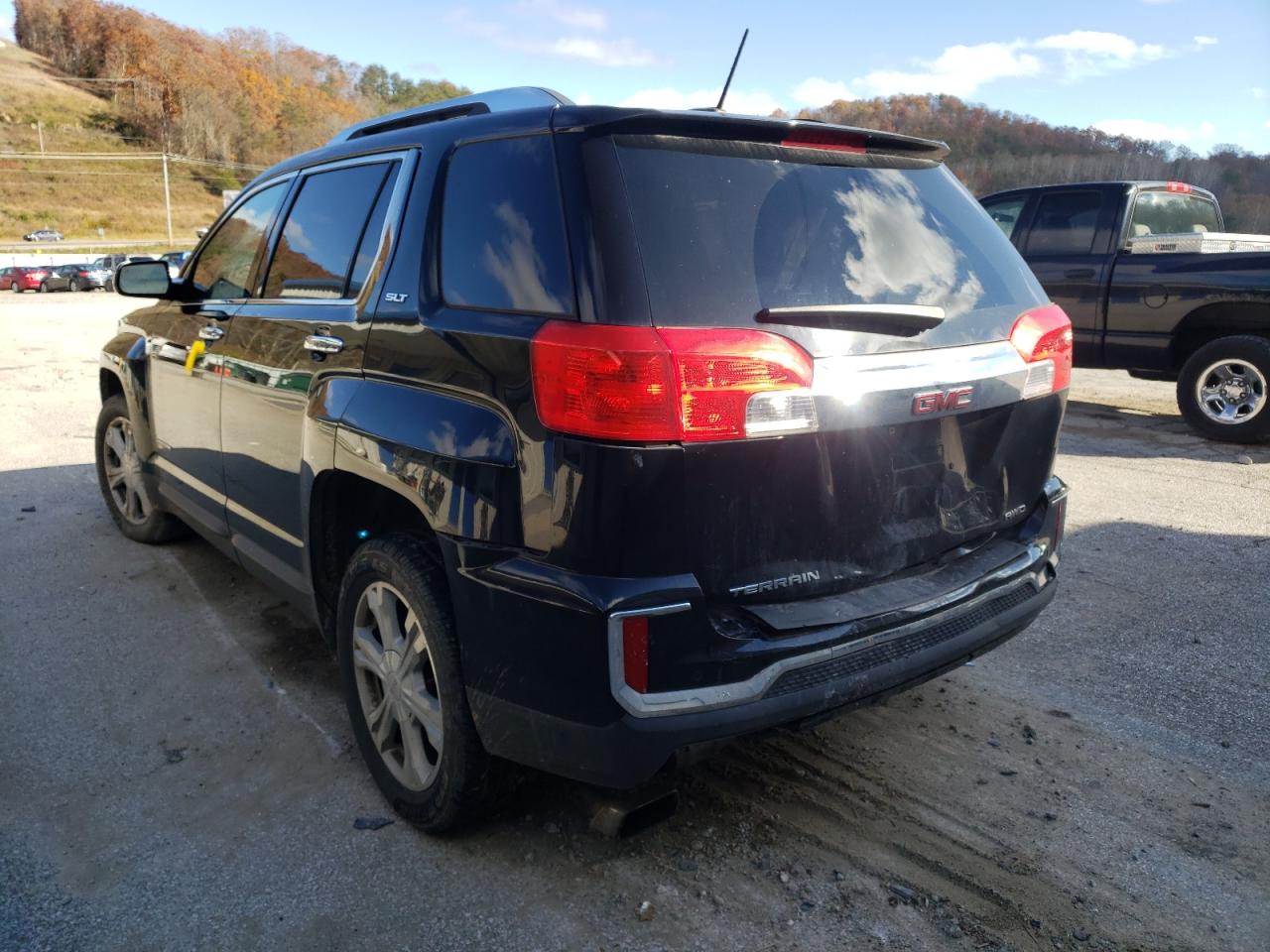 Photo 3 from auction – 2017 GMC TERRAIN SL with VIN 2GKFLUE34H6277978