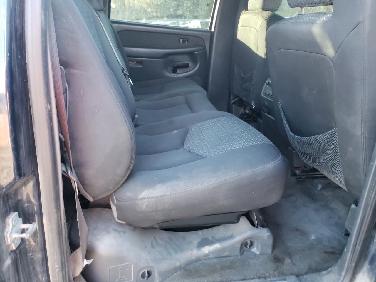 Photo 6 from auction – 2004 CHEVROLET AVALANCHE with VIN 3GNEK12T84G299338