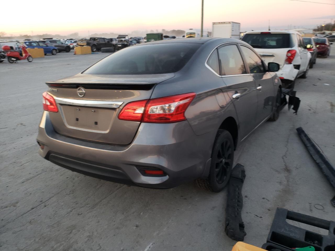 Photo 4 from auction – 2018 NISSAN SENTRA S with VIN 3N1AB7AP3JY233576