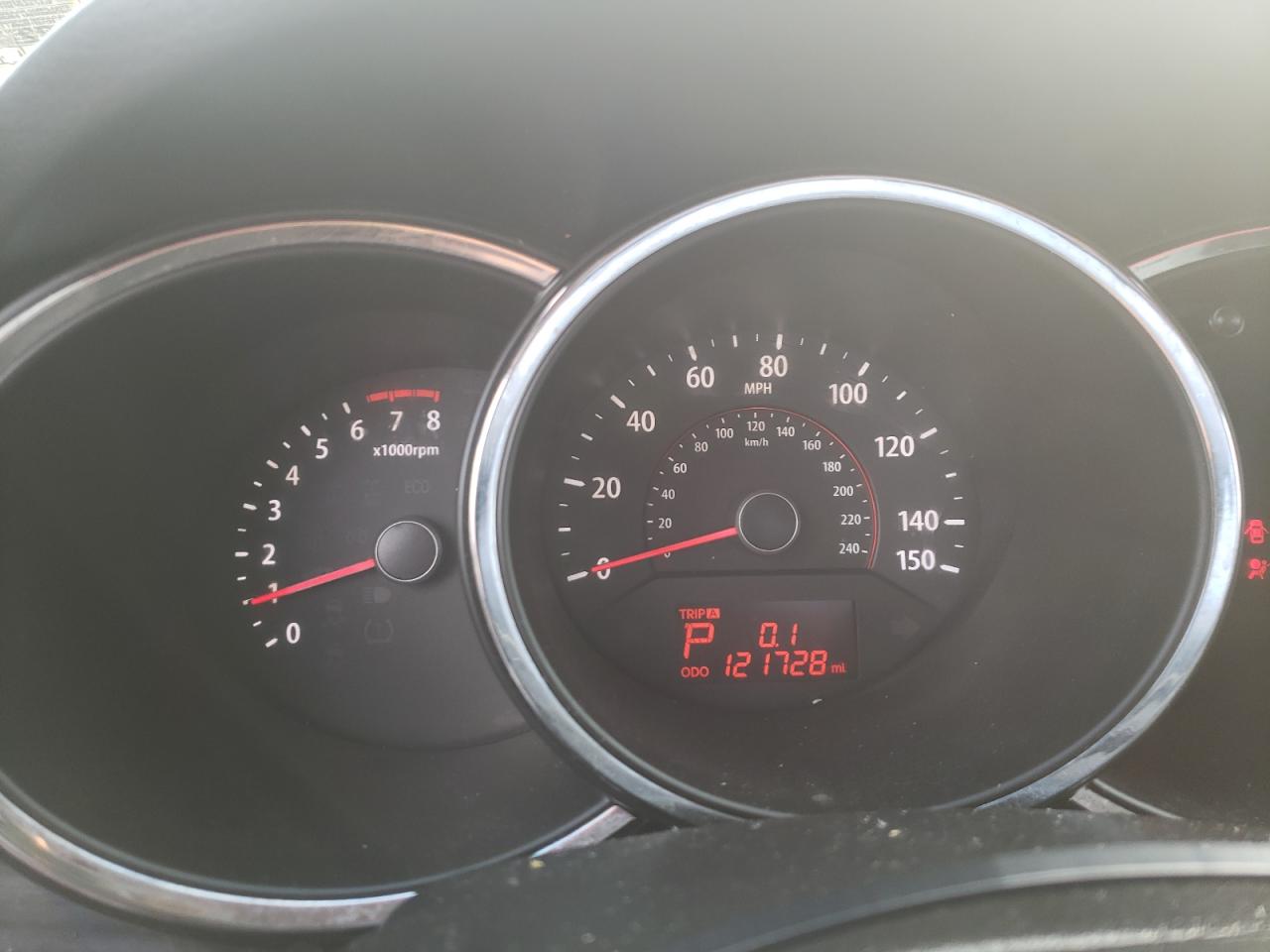 Photo 8 from auction – 2012 KIA SORENTO BA with VIN 5XYKTCA6XCG196063