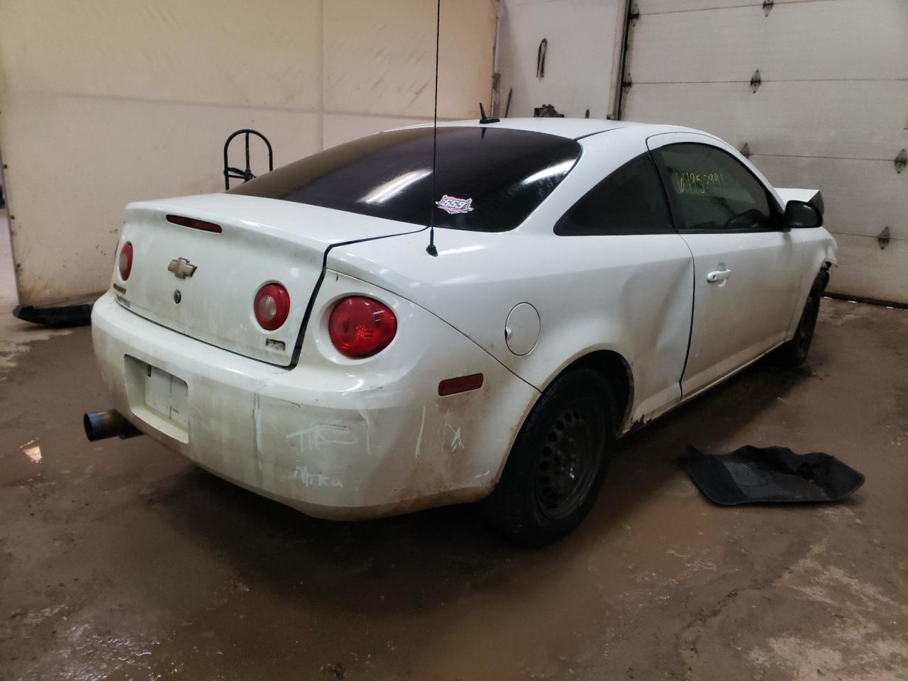 Photo 4 from auction – 2010 CHEVROLET COBALT with VIN 1G1AH1F52A7220540