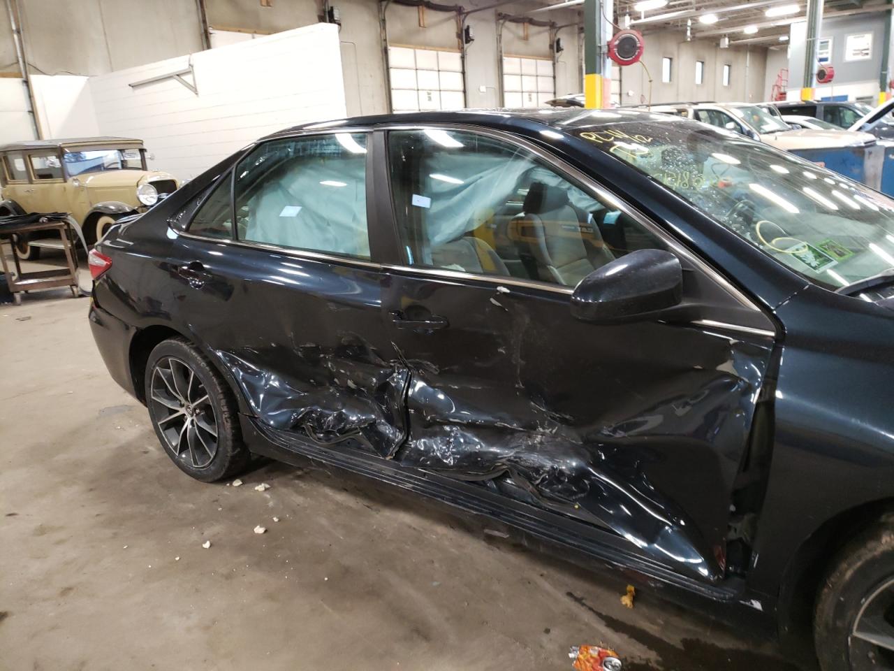 Photo 9 from auction – 2015 TOYOTA CAMRY with VIN 4T1BF1FK4FU004491