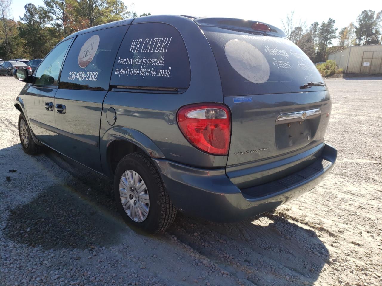 Photo 3 from auction – 2006 CHRYSLER TOWN & COU with VIN 1A4GP45R16B583050