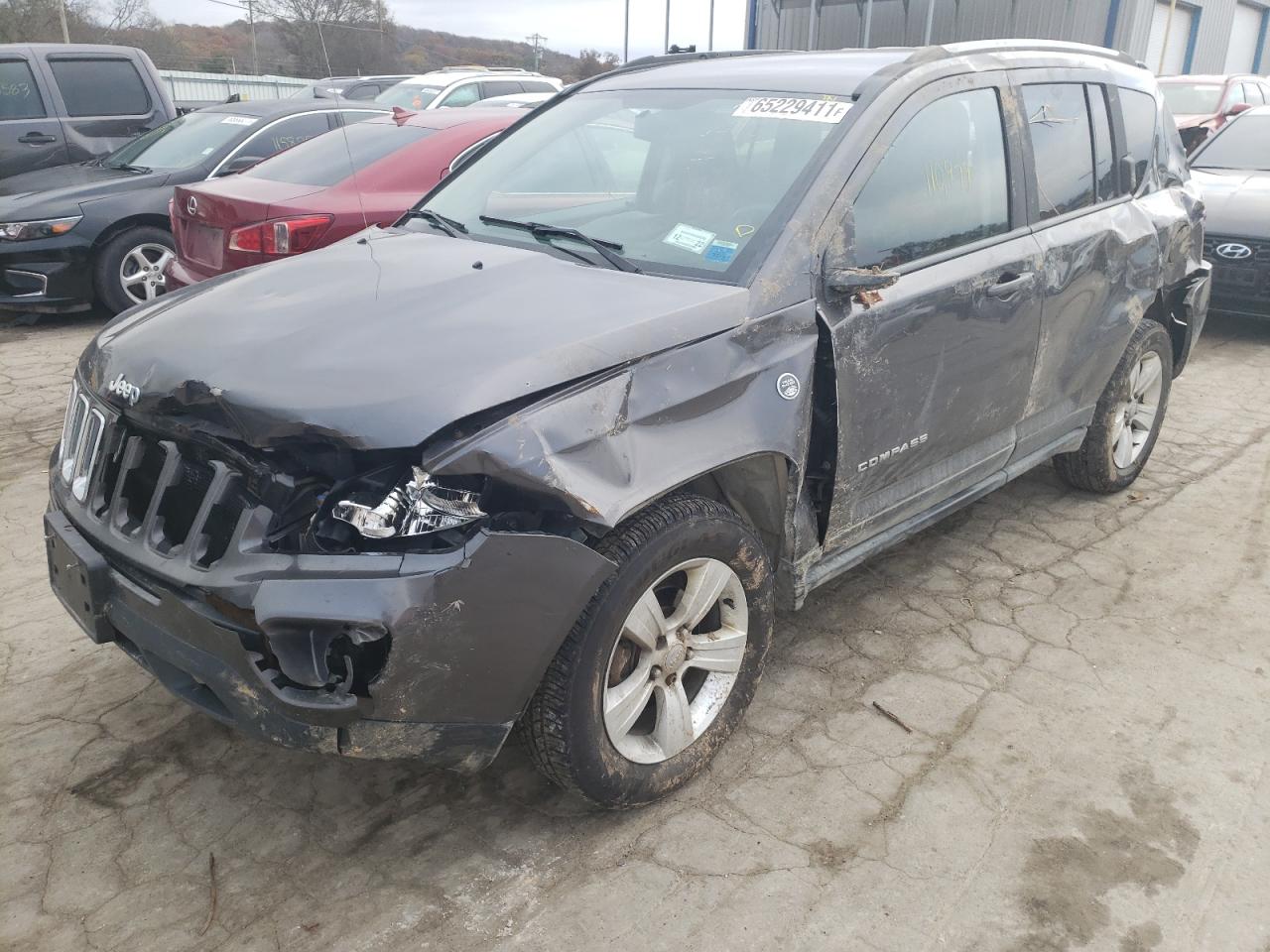 Photo 2 from auction – 2015 JEEP COMPASS LA with VIN 1C4NJDEB5FD232129