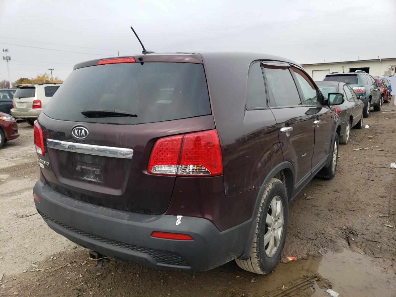 Photo 4 from auction – 2011 KIA SORENTO BA with VIN 5XYKT3A19BG082168
