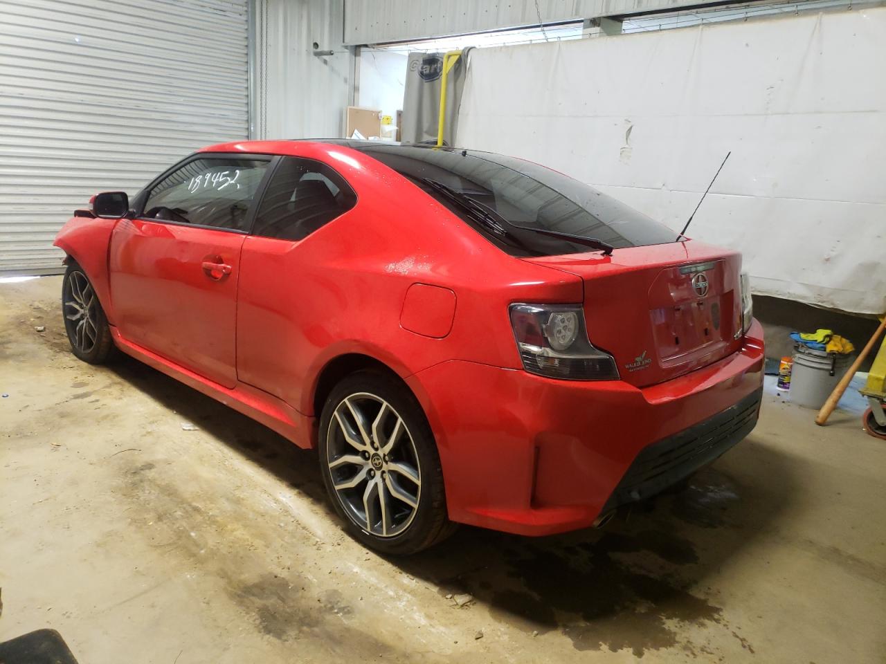 Photo 3 from auction – 2016 TOYOTA SCION TC with VIN JTKJF5C70GJ023753