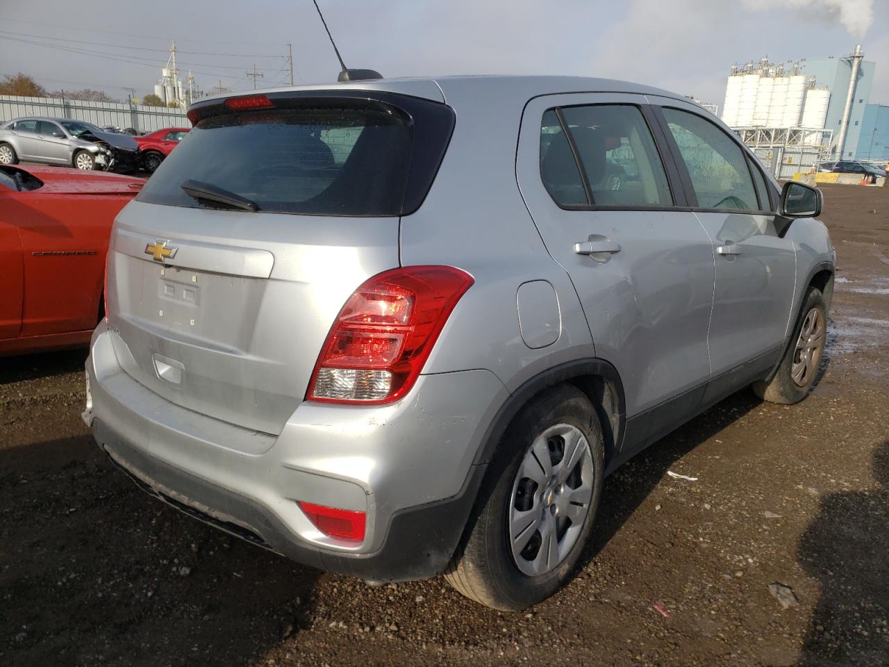 Photo 4 from auction – 2017 CHEVROLET TRAX LS with VIN KL7CJKSB5HB152664