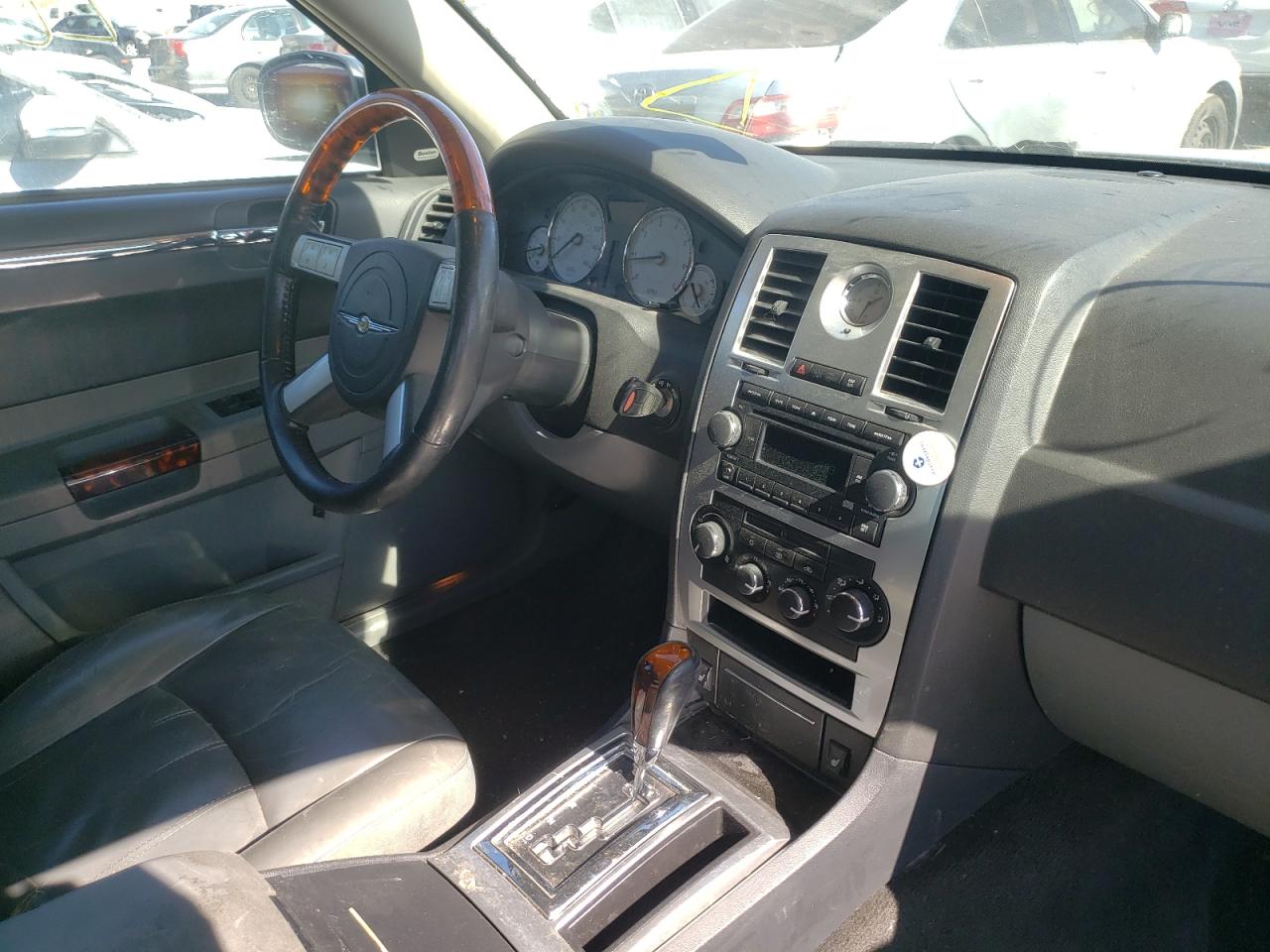 Foto 9 de la subasta – 2005 CHRYSLER 300C con VIN 2C3JK63H55H641879