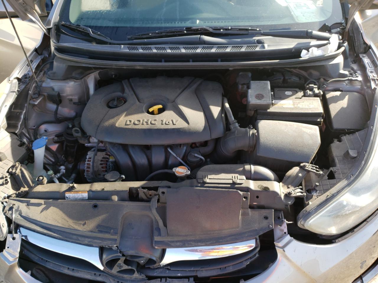 Photo 7 from auction – 2012 HYUNDAI ELANTRA GL with VIN 5NPDH4AE7CH066757