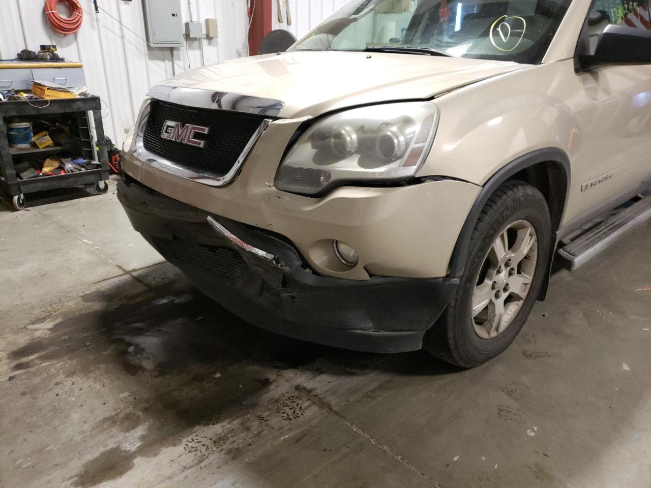 Photo 9 from auction – 2008 GMC ACADIA SLE with VIN 1GKEV13718J234700