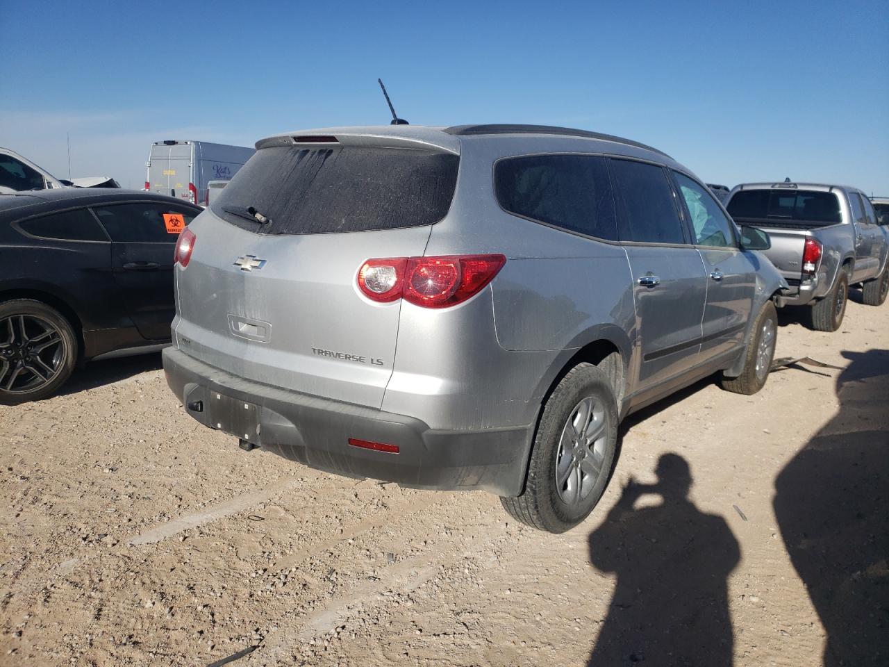 Photo 4 from auction – 2012 CHEVROLET TRAVERSE L with VIN 1GNKRFED7CJ393448