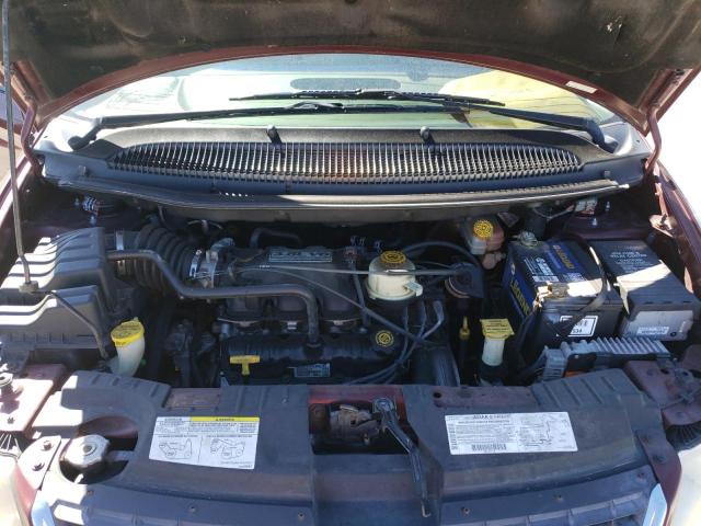 Photo 7 from auction – 2002 CHRYSLER TOWN & COU with VIN 2C8GP64L12R782219