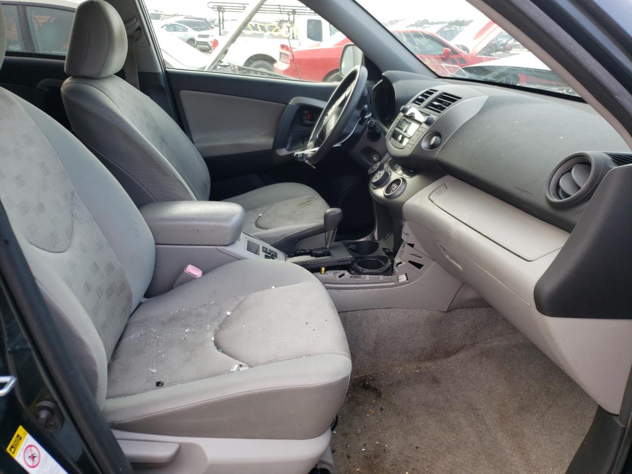 Photo 5 from auction – 2010 TOYOTA RAV4 with VIN JTMBF4DV5AD027712