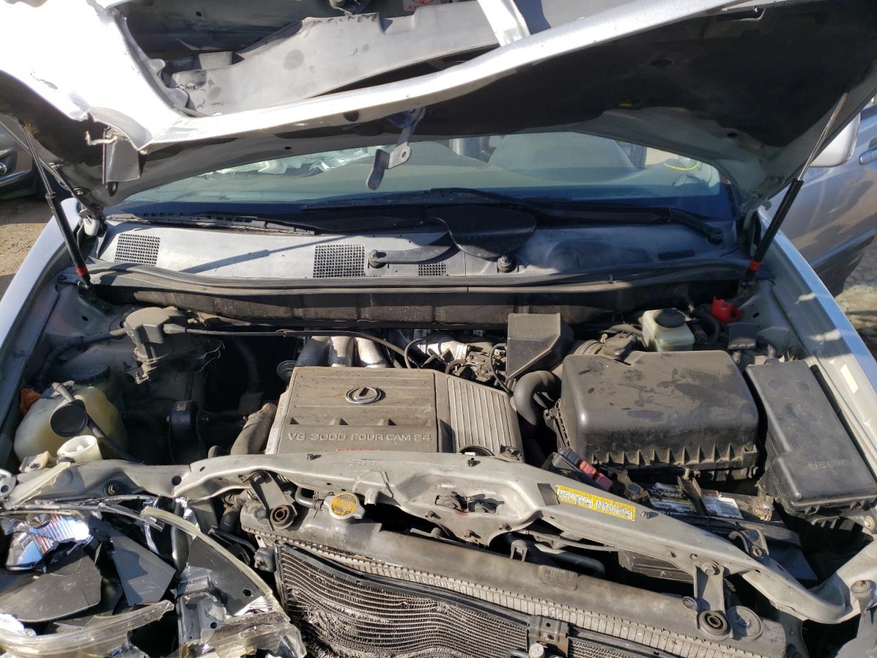 Photo 7 from auction – 1999 LEXUS RX 300 with VIN JT6HF10U0X0014914