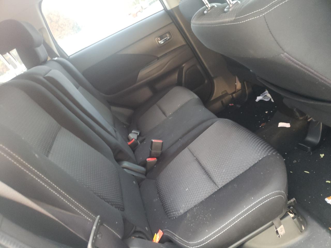 Photo 6 from auction – 2016 MITSUBISHI OUTLANDER with VIN JA4AD2A36GZ039527