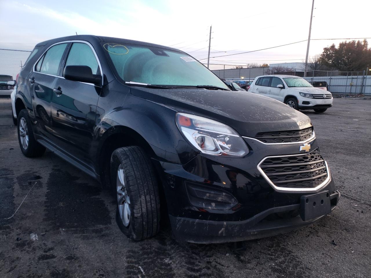 CHEVROLET EQUINOX LS 2017 with VIN 2GNFLEEK4H6122914 - Photo from auction