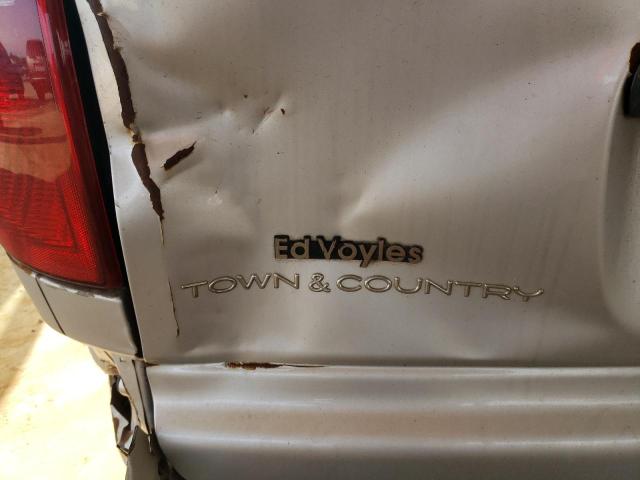 Photo 9 from auction – 2004 CHRYSLER TOWN & COU with VIN 1C4GP45RX4B513002