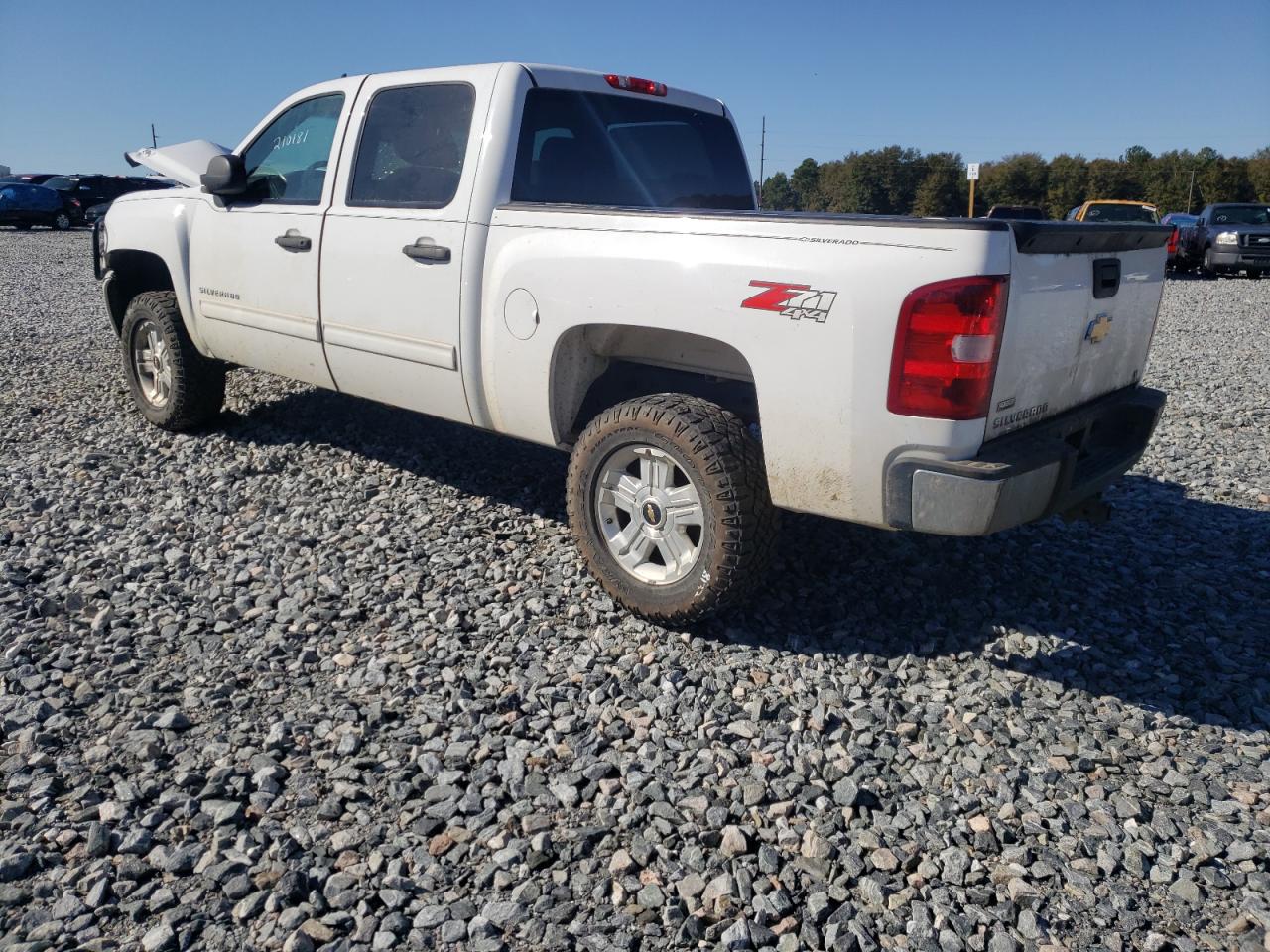Photo 3 from auction – 2011 CHEVROLET SILVERADO with VIN 3GCPKSE38BG284435