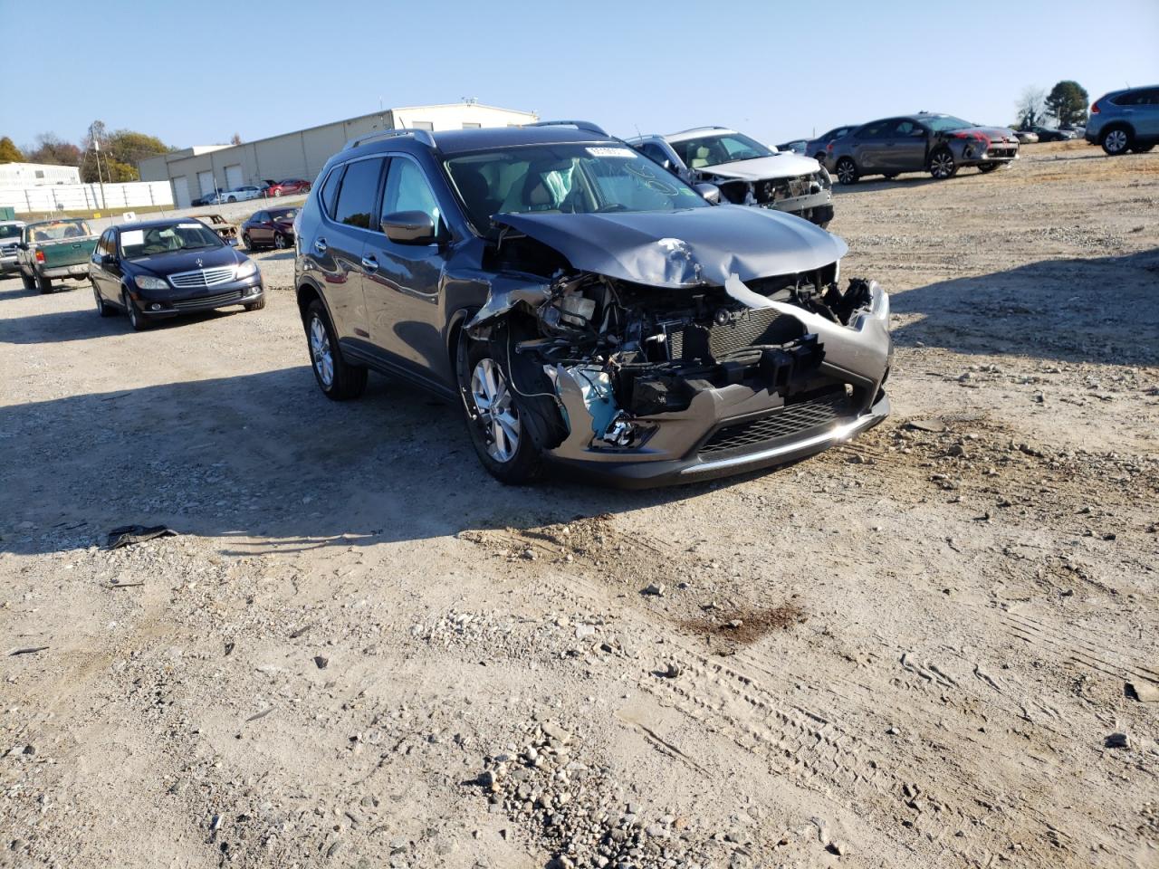 NISSAN ROGUE S 2016 with VIN KNMAT2MT4GP657283 - Photo from auction