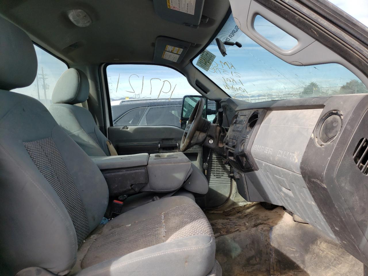 Photo 5 from auction – 2015 FORD F350 SUPER with VIN 1FTRF3B68FED28142