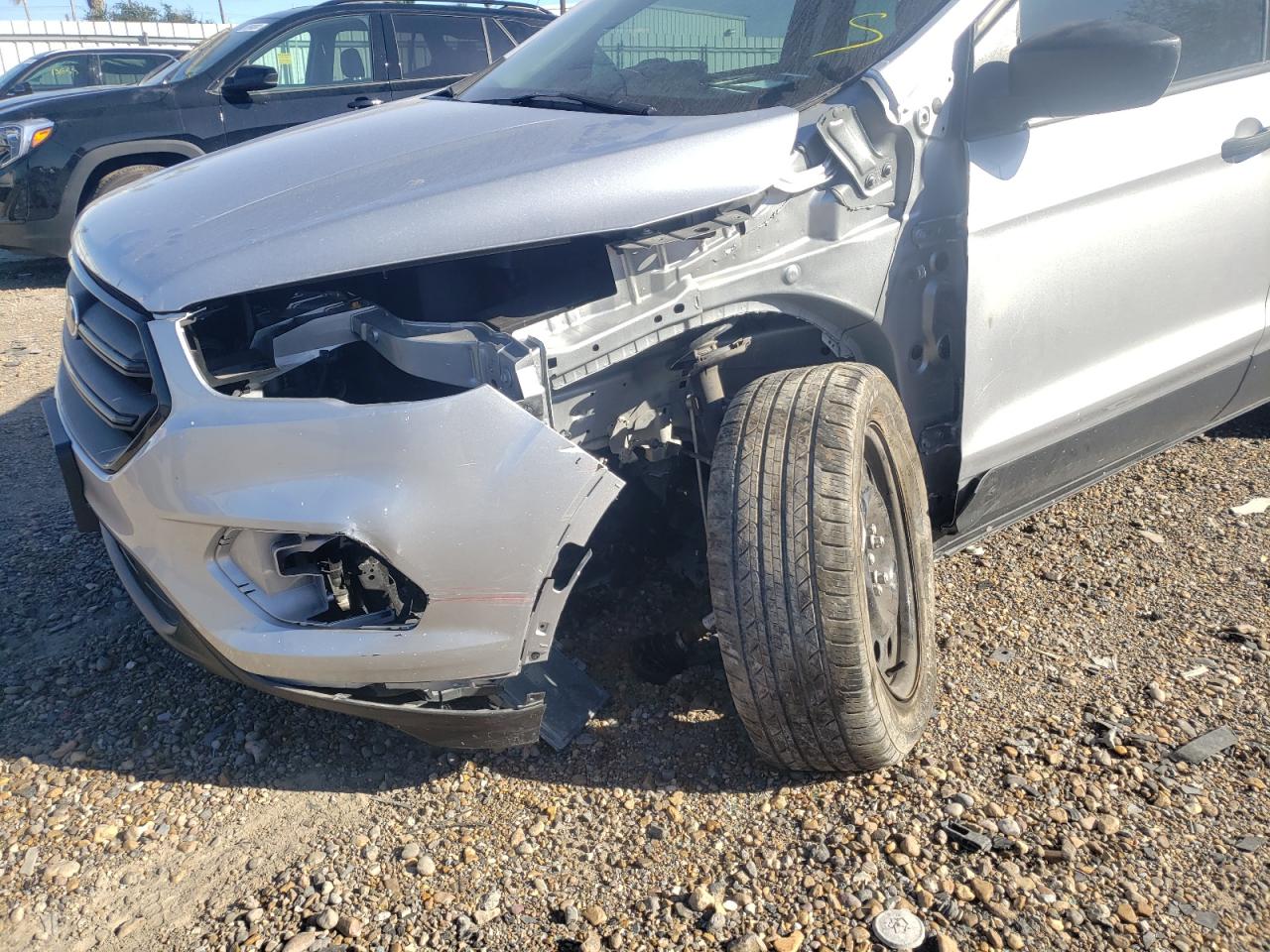 Photo 9 from auction – 2019 FORD ESCAPE S with VIN 1FMCU0F77KUB85855