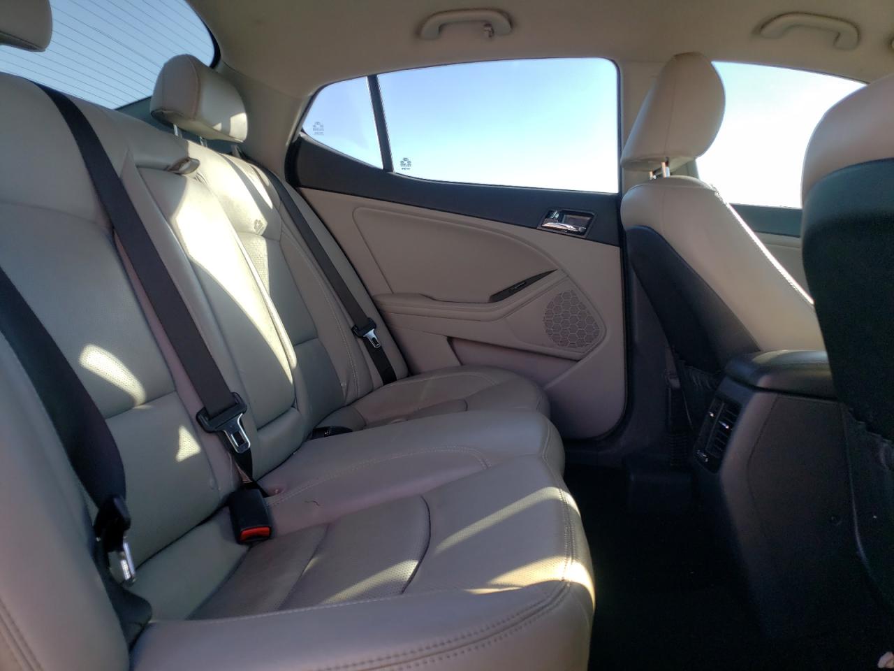 Photo 6 from auction – 2012 KIA OPTIMA EX with VIN 5XXGN4A74CG058232