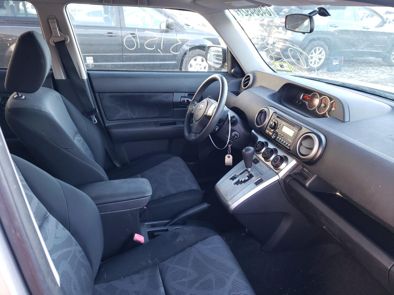Photo 9 from auction – 2012 TOYOTA SCION XB with VIN JTLZE4FE5CJ006950