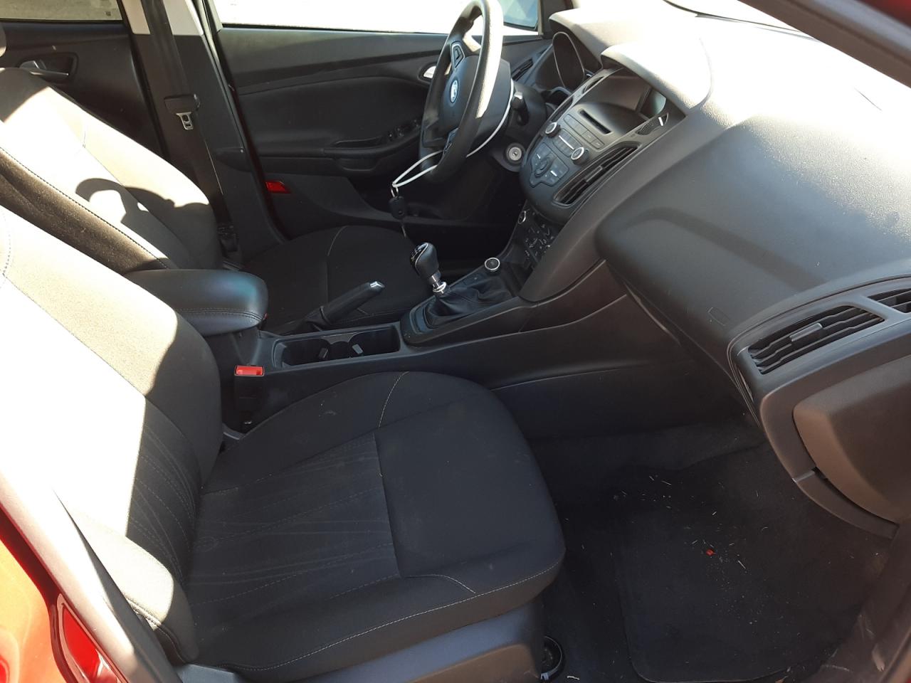 Photo 5 from auction – 2017 FORD FOCUS SE with VIN 1FADP3FE8HL238924