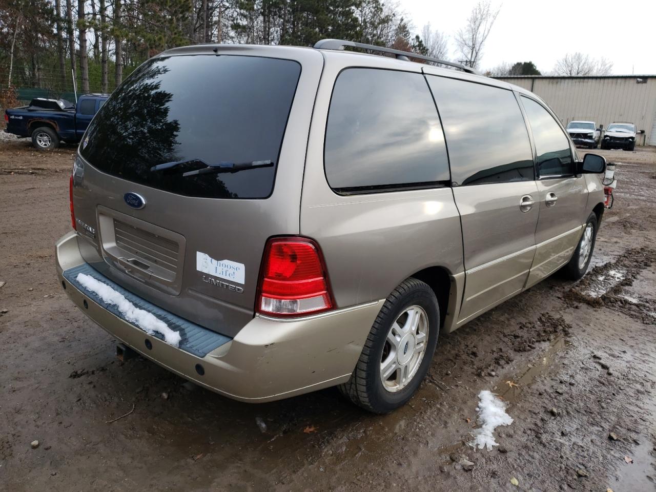 Photo 4 from auction – 2005 FORD FREESTAR with VIN 2FMDA58225BA16896