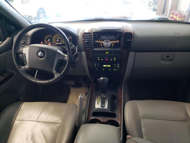 Photo 9 from auction – 2004 KIA SORENTO EX with VIN KNDJD733745318035