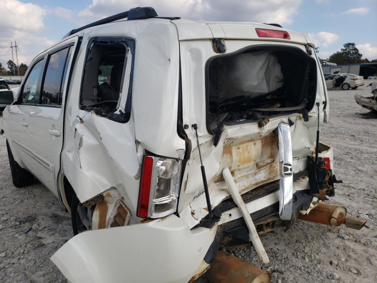 Photo 9 from auction – 2015 HONDA PILOT TOUR with VIN 5FNYF3H93FB013700