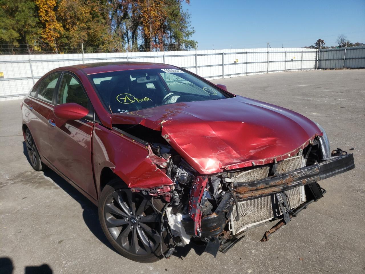 HYUNDAI SONATA 2011 with VIN 5NPEC4AC2BH048666 - Photo from auction