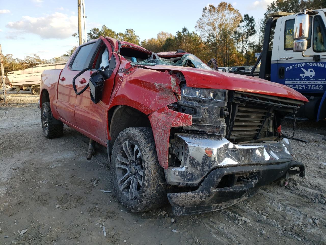 CHEVROLET SILVERADO 2019 with VIN 3GCUYDEDXKG116642 - Photo from auction