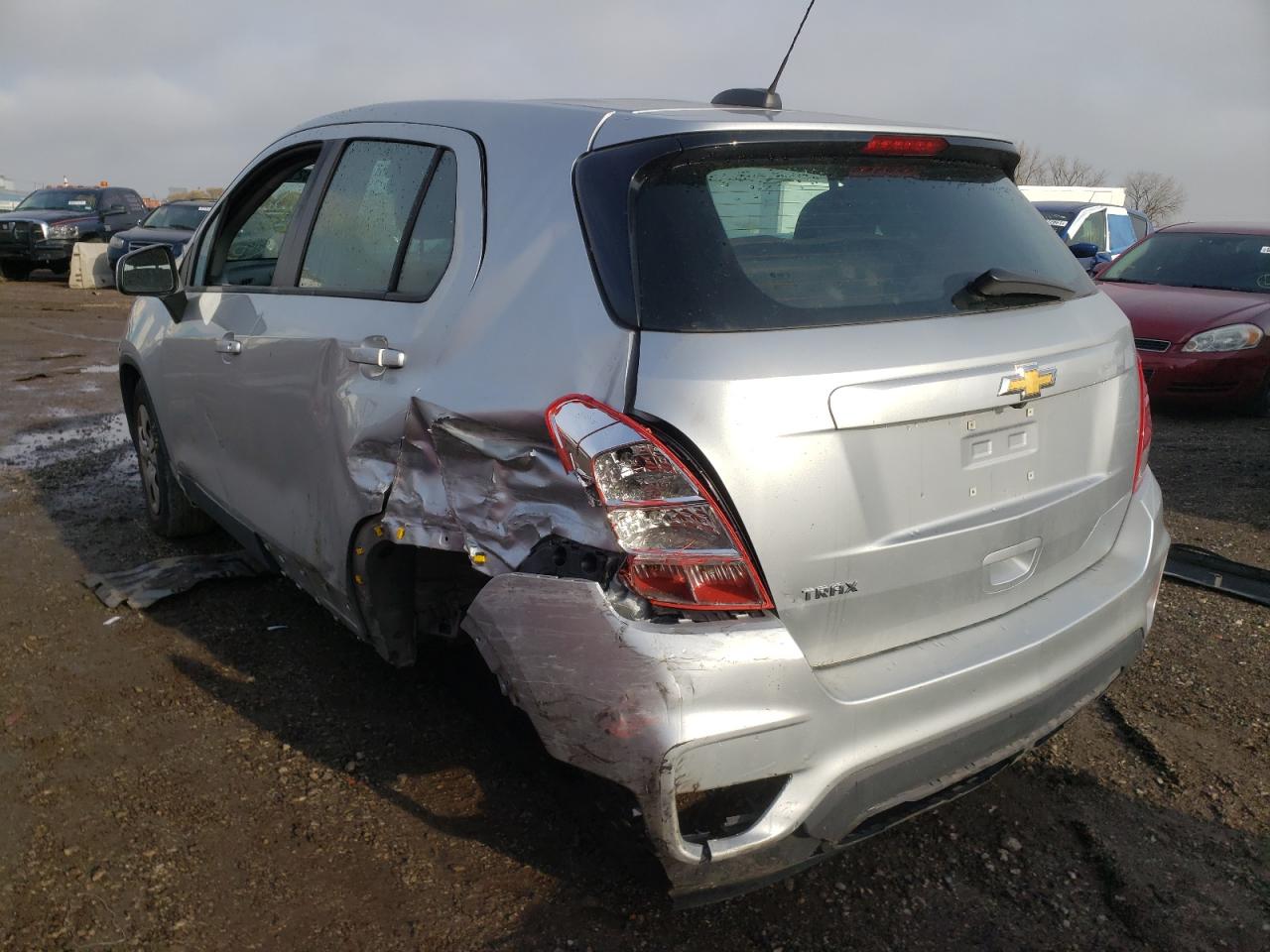 Photo 3 from auction – 2017 CHEVROLET TRAX LS with VIN KL7CJKSB5HB152664