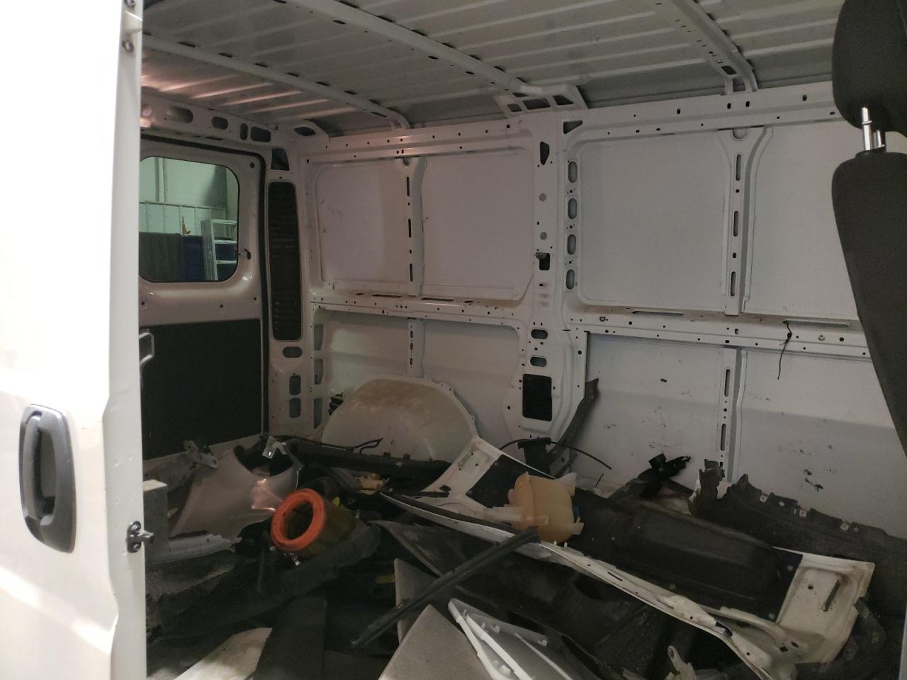 Photo 6 from auction – 2016 RAM PROMASTER with VIN 3C6TRVAG1GE129174