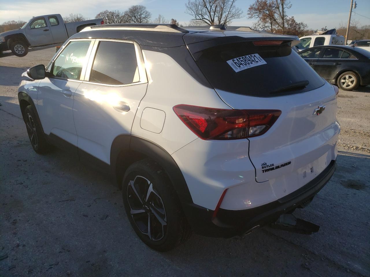 Photo 3 from auction – 2022 CHEVROLET TRAILBLAZE with VIN KL79MTSL9NB023578